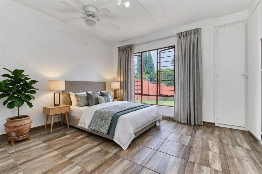 2 Bedroom Property for Sale in Little Falls Gauteng