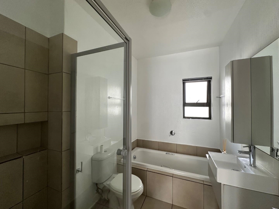 2 Bedroom Property for Sale in Broadacres Gauteng