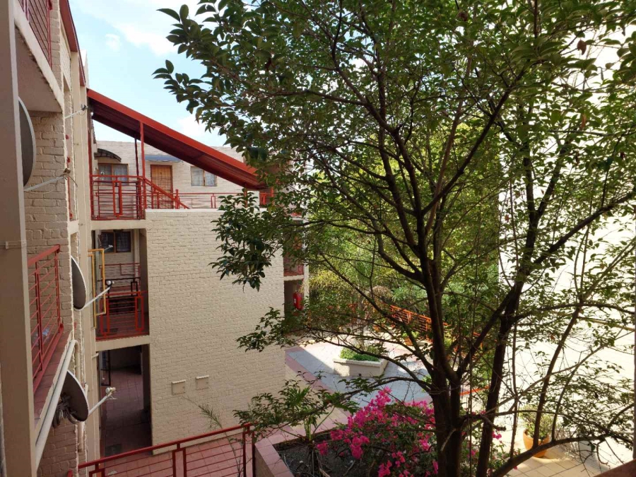 1 Bedroom Property for Sale in Westdene Gauteng