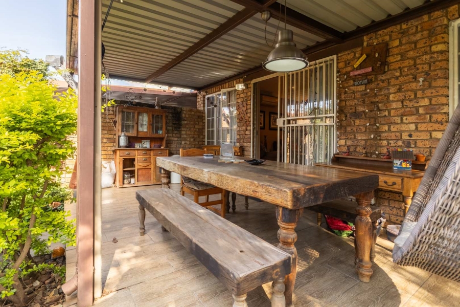 3 Bedroom Property for Sale in Equestria Gauteng