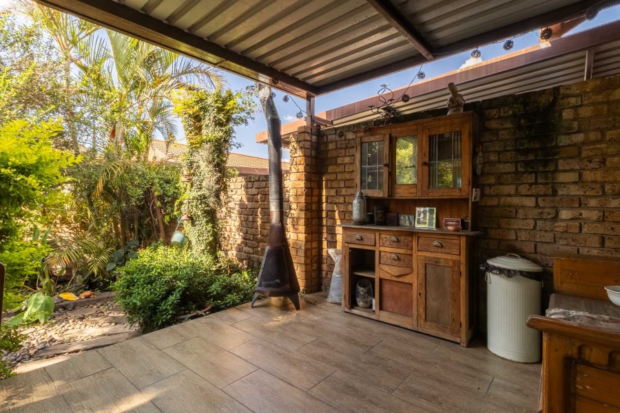 3 Bedroom Property for Sale in Equestria Gauteng