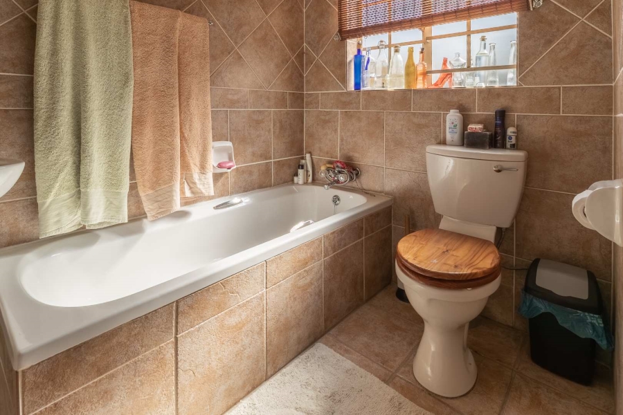 3 Bedroom Property for Sale in Equestria Gauteng