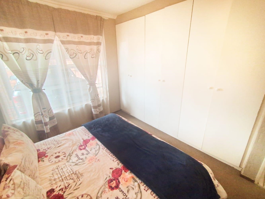 0 Bedroom Property for Sale in Buccleuch Gauteng