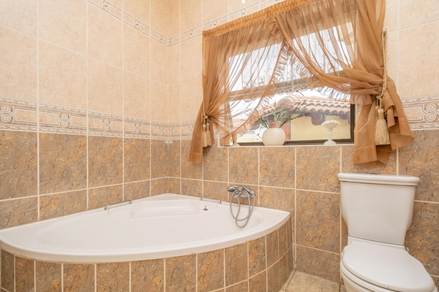 4 Bedroom Property for Sale in Centurion Golf Estate Gauteng