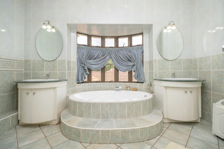 4 Bedroom Property for Sale in Centurion Golf Estate Gauteng