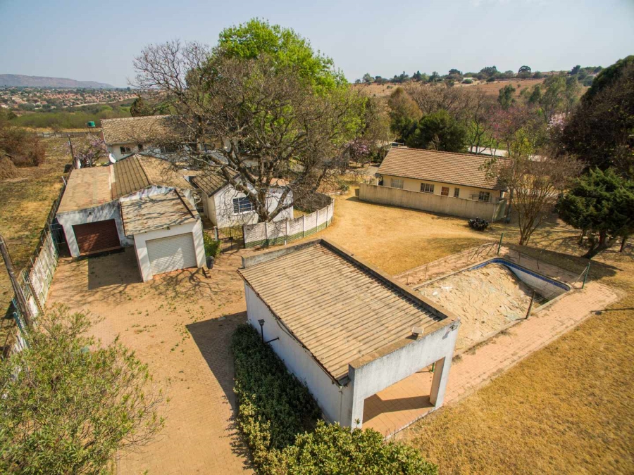 10 Bedroom Property for Sale in Wilgeheuwel Gauteng