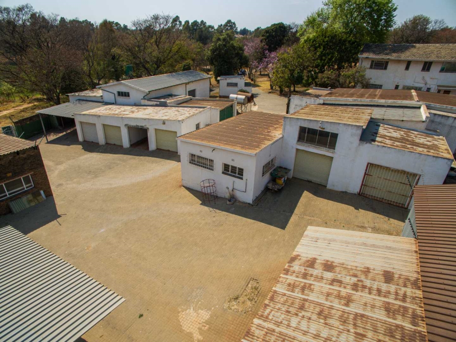 10 Bedroom Property for Sale in Wilgeheuwel Gauteng