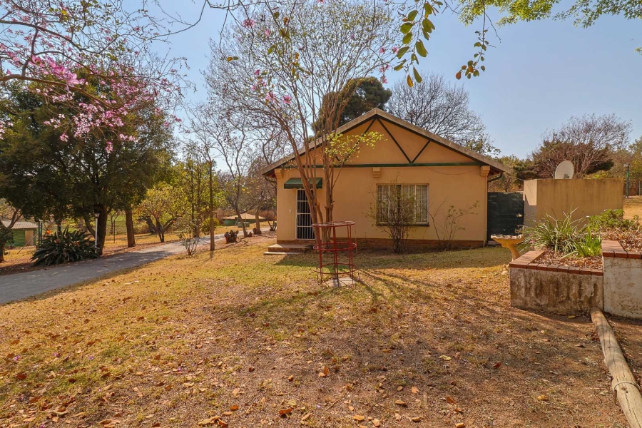 10 Bedroom Property for Sale in Wilgeheuwel Gauteng