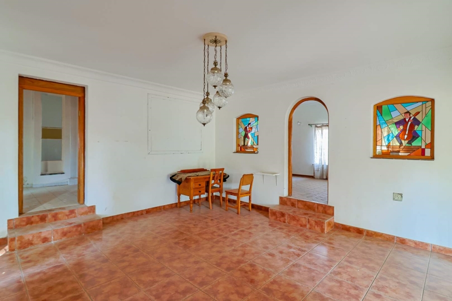 10 Bedroom Property for Sale in Wilgeheuwel Gauteng