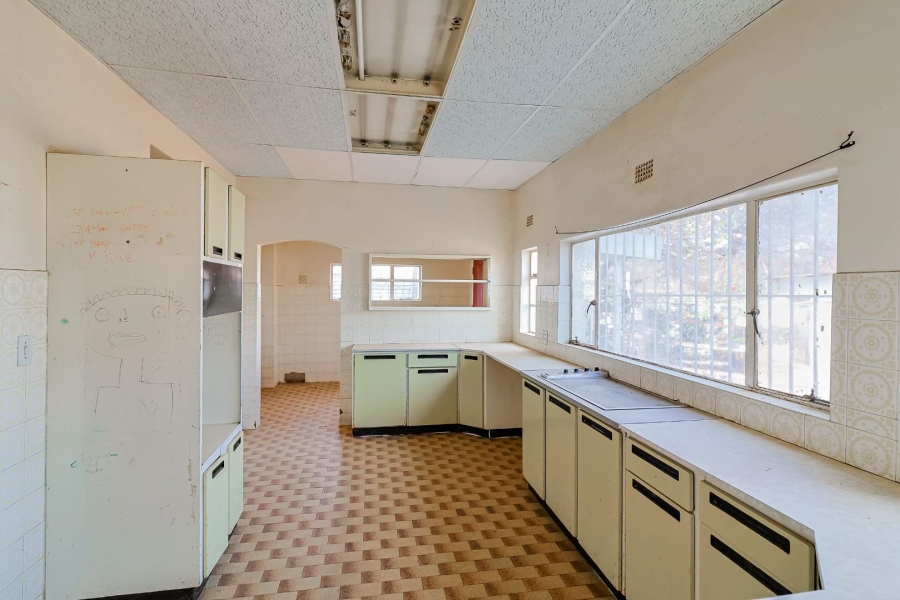 10 Bedroom Property for Sale in Wilgeheuwel Gauteng