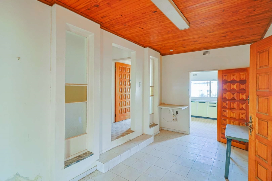 10 Bedroom Property for Sale in Wilgeheuwel Gauteng