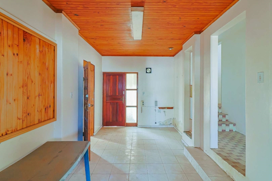 10 Bedroom Property for Sale in Wilgeheuwel Gauteng