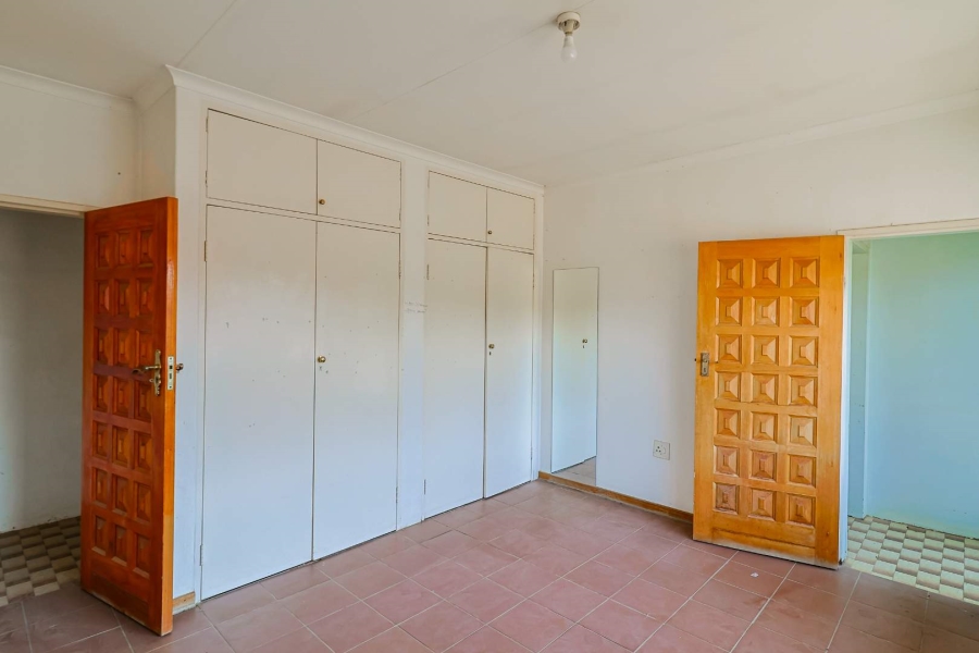 10 Bedroom Property for Sale in Wilgeheuwel Gauteng