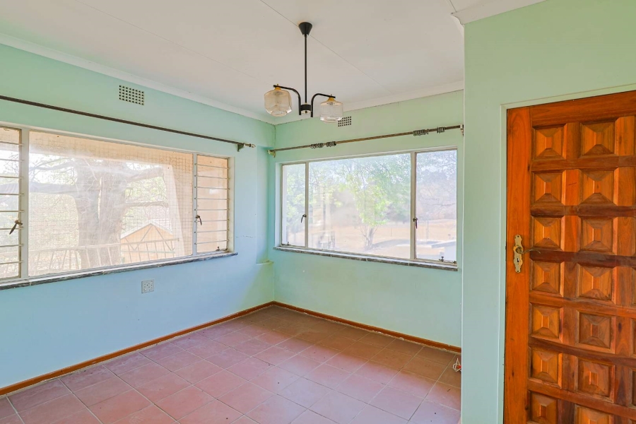 10 Bedroom Property for Sale in Wilgeheuwel Gauteng