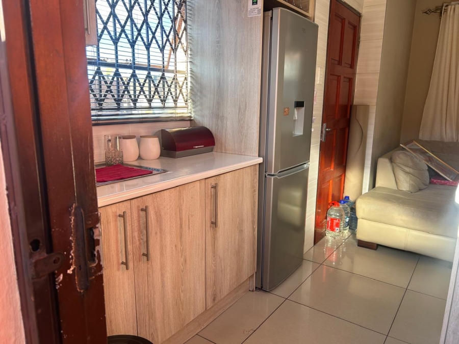 2 Bedroom Property for Sale in Clayville Gauteng