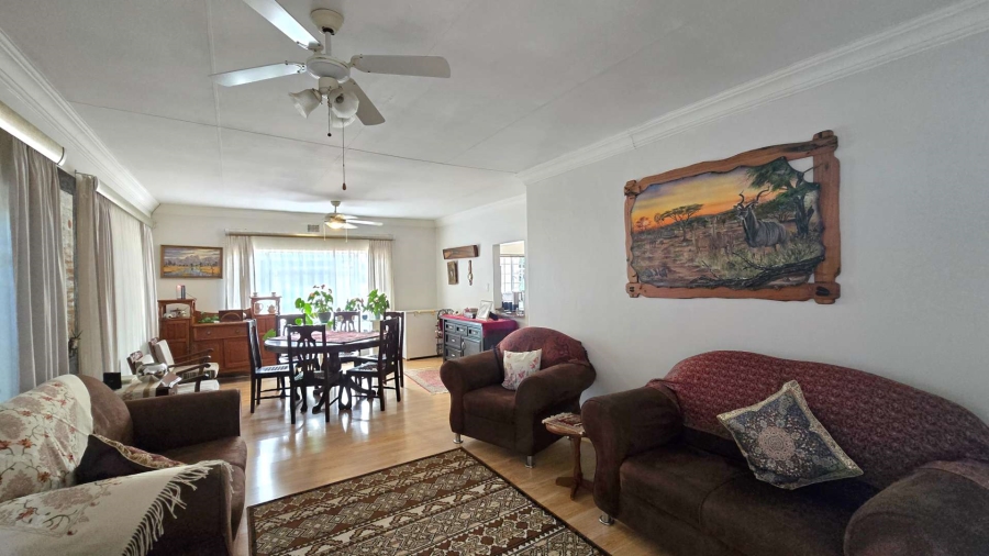 4 Bedroom Property for Sale in Sinoville Gauteng