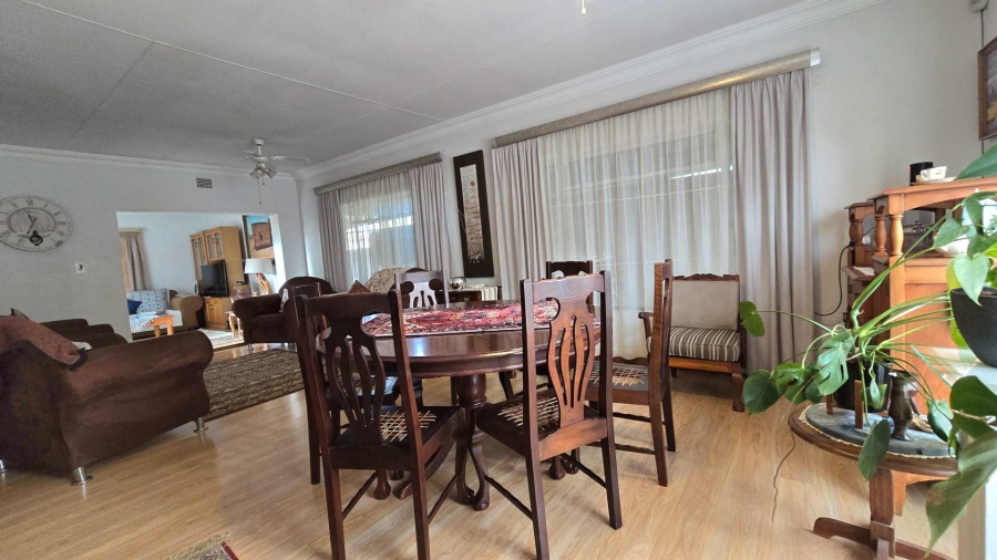 4 Bedroom Property for Sale in Sinoville Gauteng