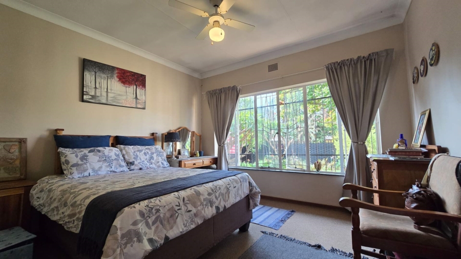 4 Bedroom Property for Sale in Sinoville Gauteng