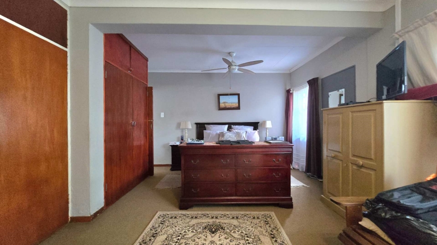 4 Bedroom Property for Sale in Sinoville Gauteng