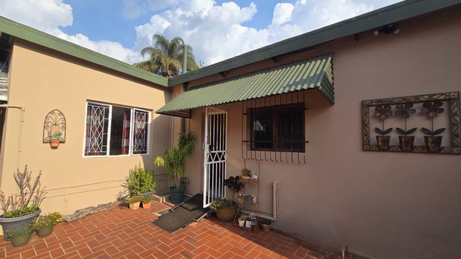 4 Bedroom Property for Sale in Sinoville Gauteng