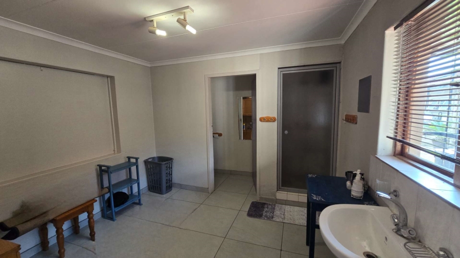 4 Bedroom Property for Sale in Sinoville Gauteng