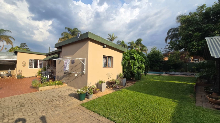 4 Bedroom Property for Sale in Sinoville Gauteng