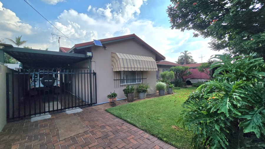 4 Bedroom Property for Sale in Sinoville Gauteng
