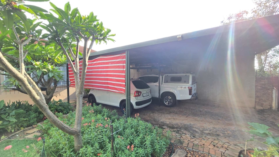 4 Bedroom Property for Sale in Sinoville Gauteng