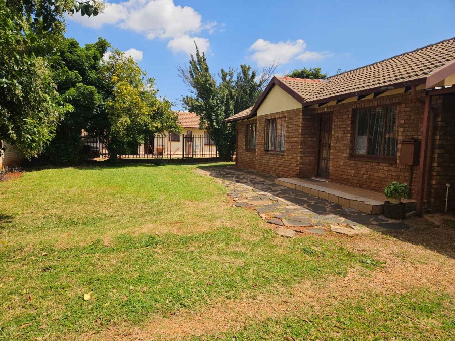 3 Bedroom Property for Sale in Hesteapark Gauteng