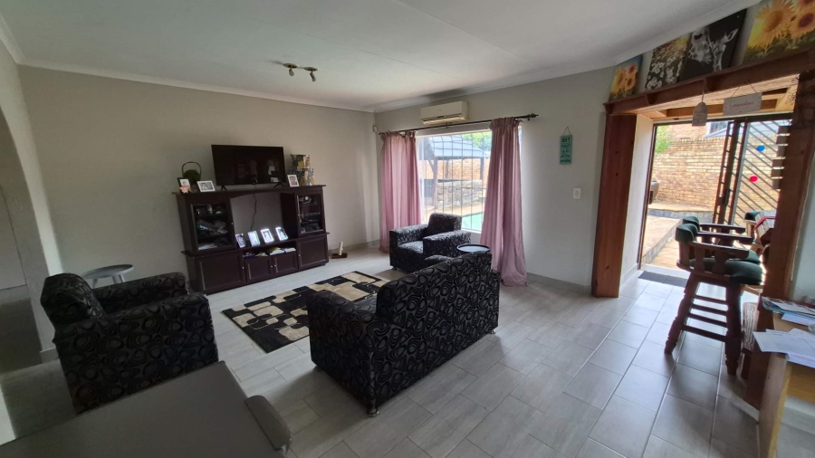 2 Bedroom Property for Sale in Birchleigh Gauteng