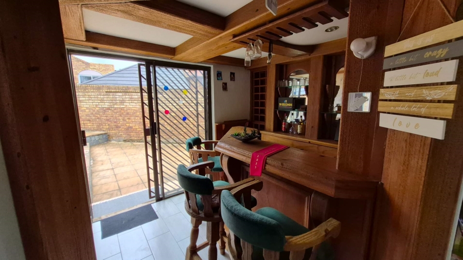 2 Bedroom Property for Sale in Birchleigh Gauteng