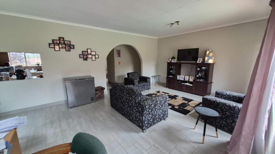 2 Bedroom Property for Sale in Birchleigh Gauteng