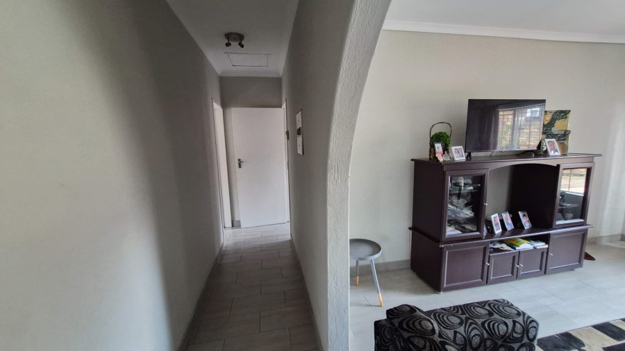 2 Bedroom Property for Sale in Birchleigh Gauteng