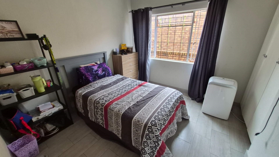 2 Bedroom Property for Sale in Birchleigh Gauteng