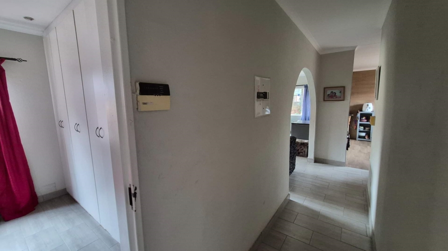 2 Bedroom Property for Sale in Birchleigh Gauteng