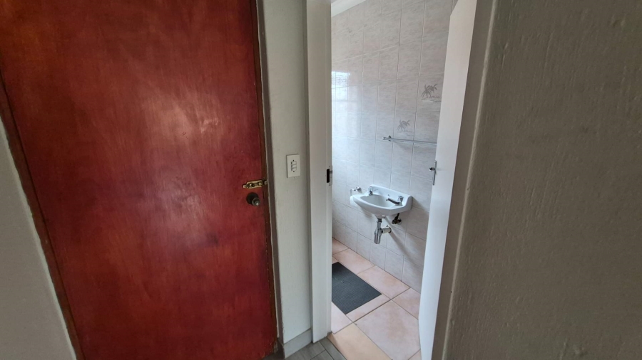 2 Bedroom Property for Sale in Birchleigh Gauteng