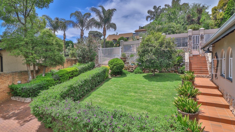 5 Bedroom Property for Sale in Glenvista Gauteng