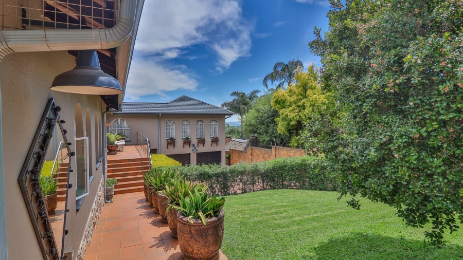 5 Bedroom Property for Sale in Glenvista Gauteng