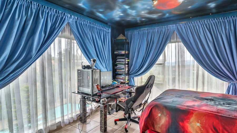 5 Bedroom Property for Sale in Glenvista Gauteng