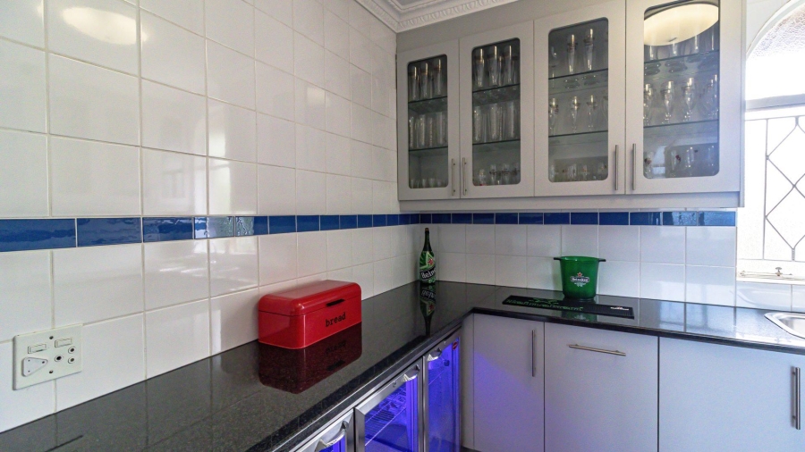 5 Bedroom Property for Sale in Glenvista Gauteng