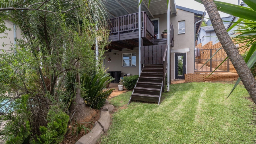 5 Bedroom Property for Sale in Glenvista Gauteng