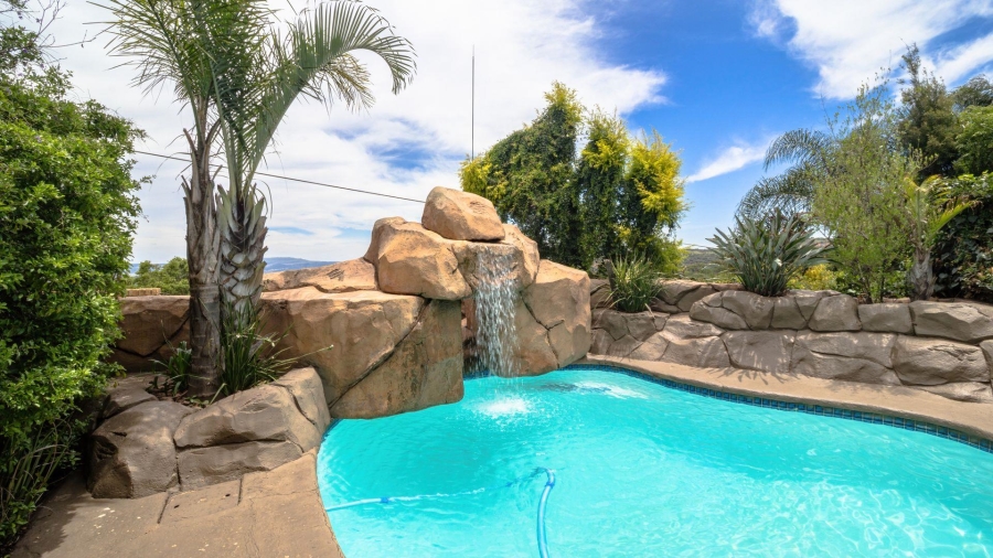 5 Bedroom Property for Sale in Glenvista Gauteng