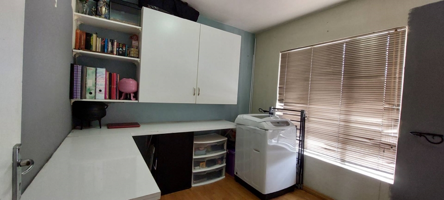 3 Bedroom Property for Sale in Verwoerdpark Gauteng