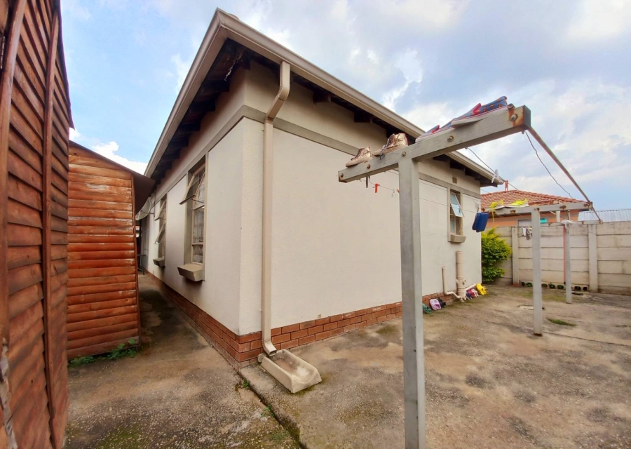 3 Bedroom Property for Sale in Andeon Gauteng