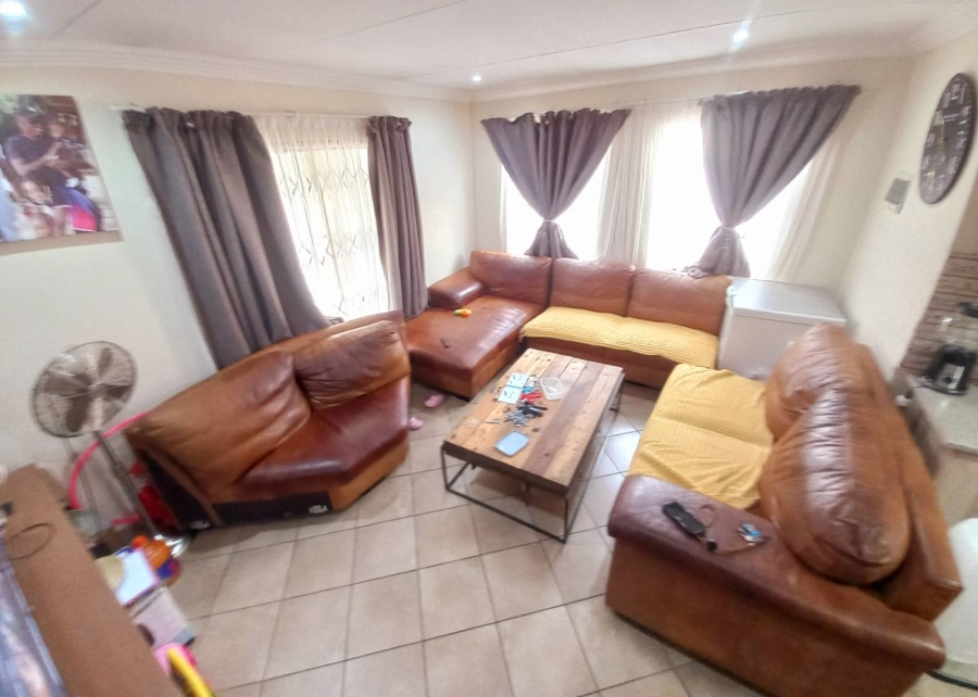 3 Bedroom Property for Sale in Andeon Gauteng