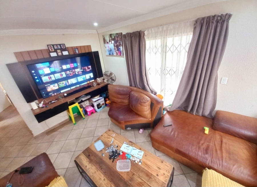 3 Bedroom Property for Sale in Andeon Gauteng