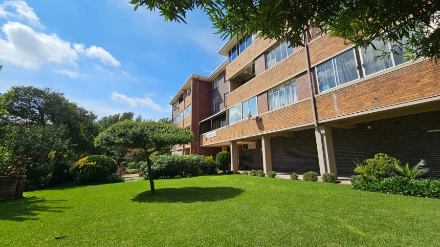 1 Bedroom Property for Sale in Lambton Gauteng