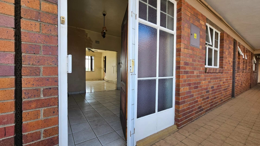 1 Bedroom Property for Sale in Lambton Gauteng