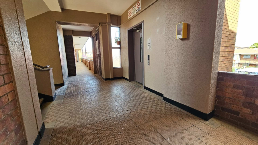 1 Bedroom Property for Sale in Lambton Gauteng