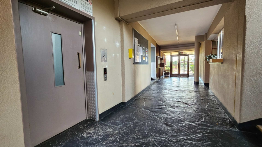 1 Bedroom Property for Sale in Lambton Gauteng